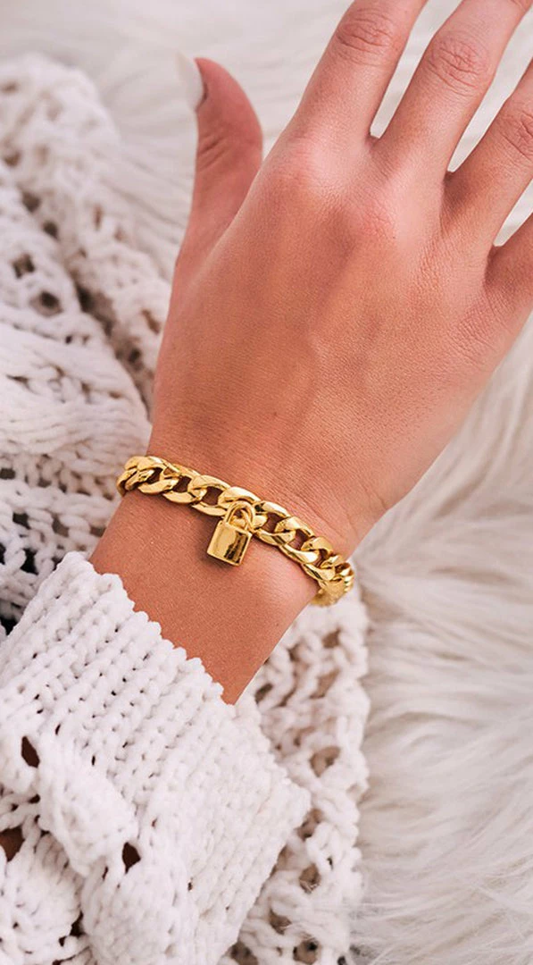 Emprada Whitmore Gold Chain Bracelet 1 Emprada Whitmore Gold Chain Bracelet