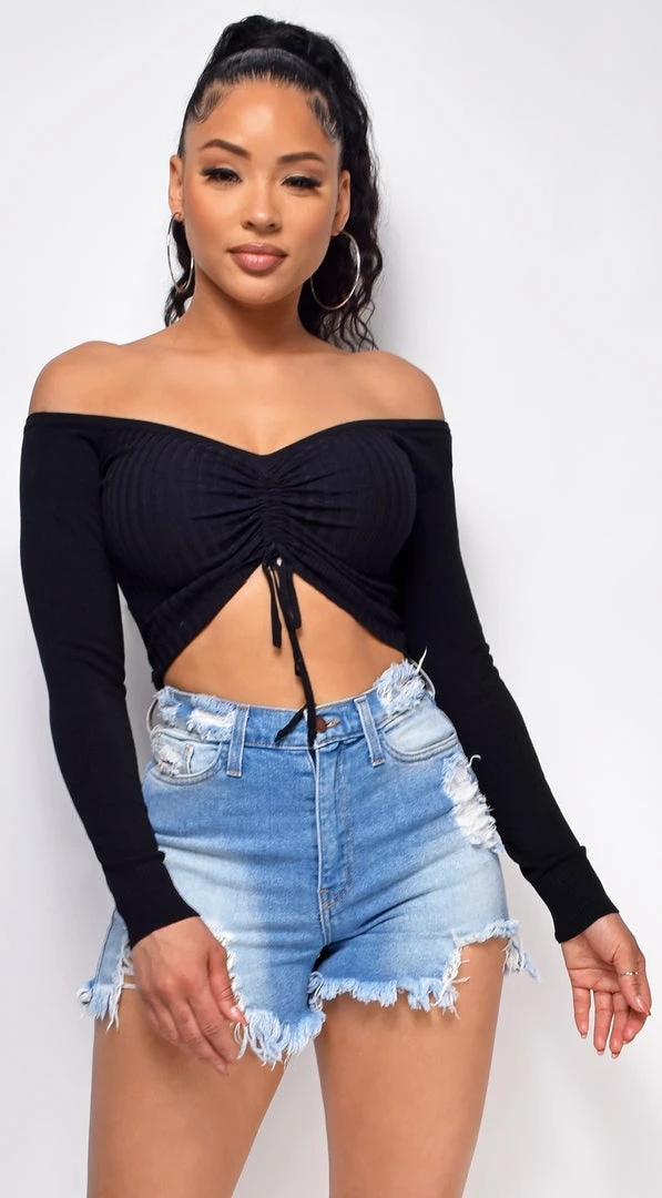 Emprada Arlo Black Ruched Long Sleeve Crop Top 1 Emprada Arlo Black Ruched Long Sleeve Crop Top