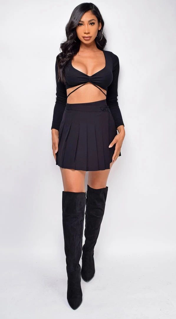 Emprada Tops Lindy Black Long Sleeve Front Twist Crop Top 1 Emprada Tops Lindy Black Long Sleeve Front Twist Crop Top